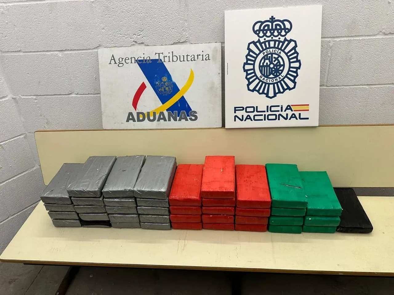 Intervenidos 44,6 kilos de cocaína en un contenedor con carne congelada en el puerto de Algeciras
