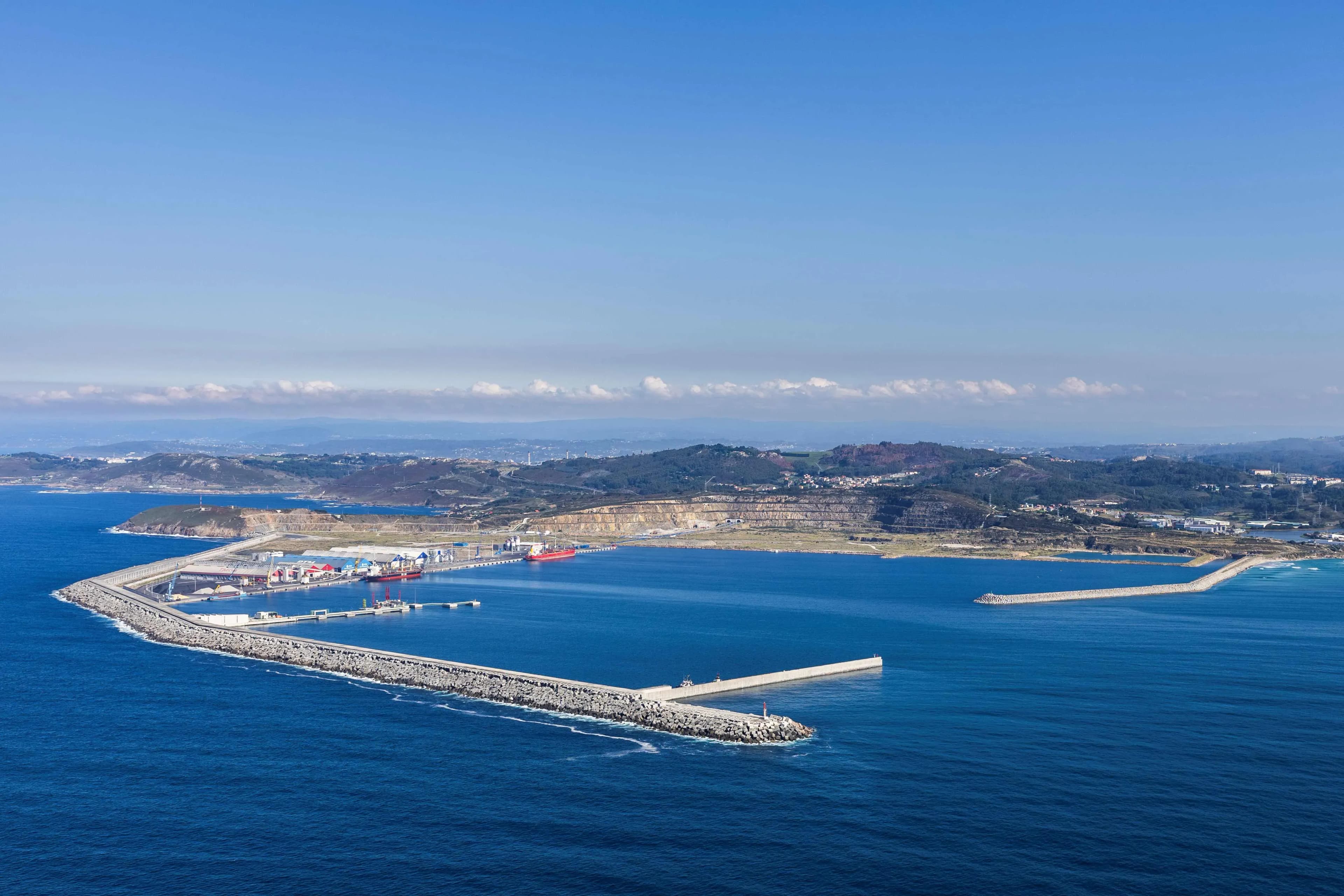La Coruña lanza una consulta para diseñar un sistema inteligente de gestión energética en el Puerto Exterior de Langosteira
