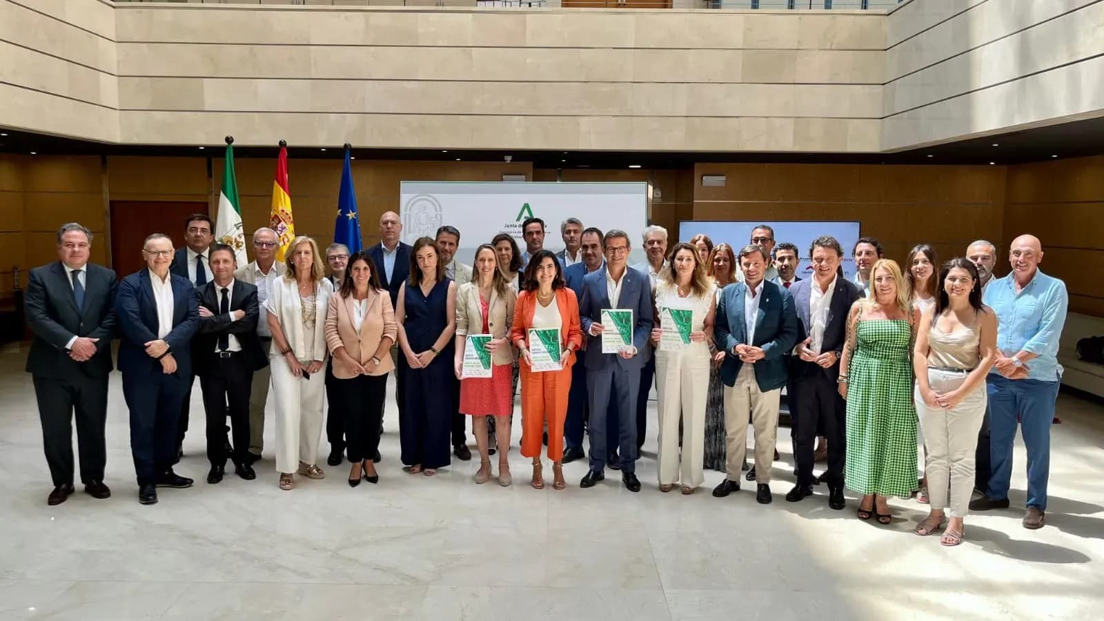 La Junta de Andalucía lanza un programa formativo sobre hidrógeno verde para desempleados