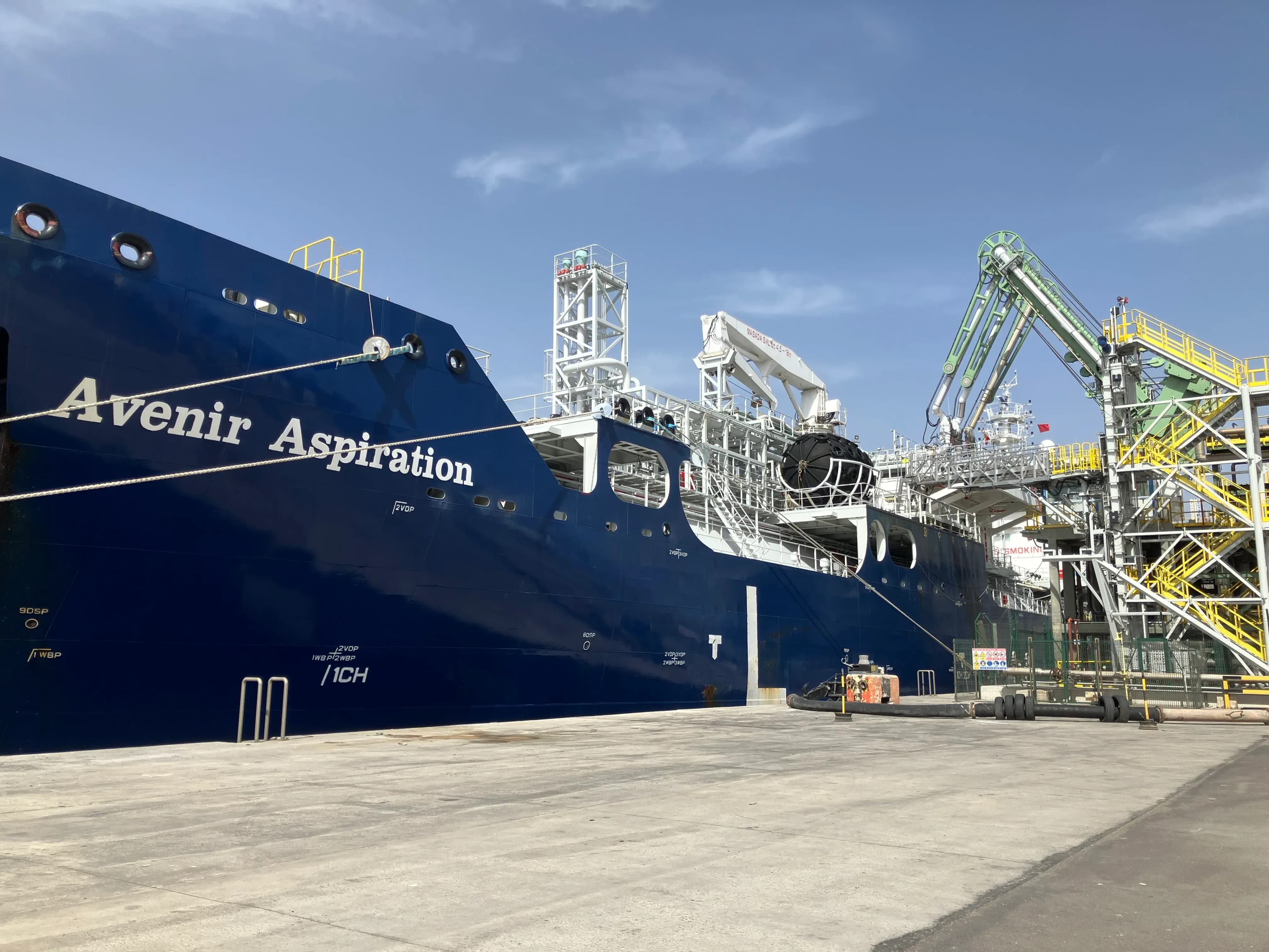 Axpo completa en el puerto de Algeciras la primera operación de abastecimiento de bioGNL barco a barco en España