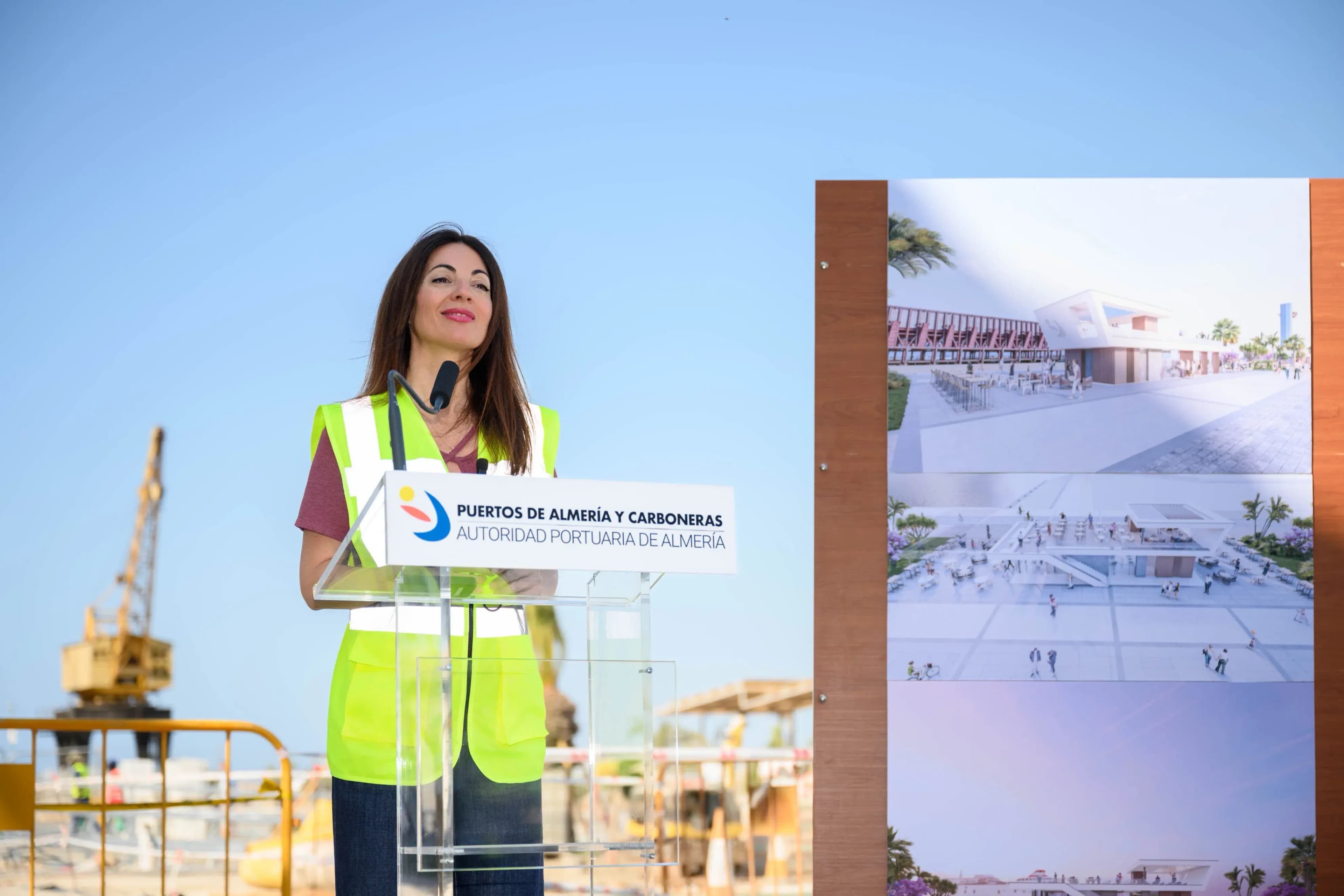 El Puerto de Almería define el diseño de los tres nuevos establecimientos del Muelle de Levante