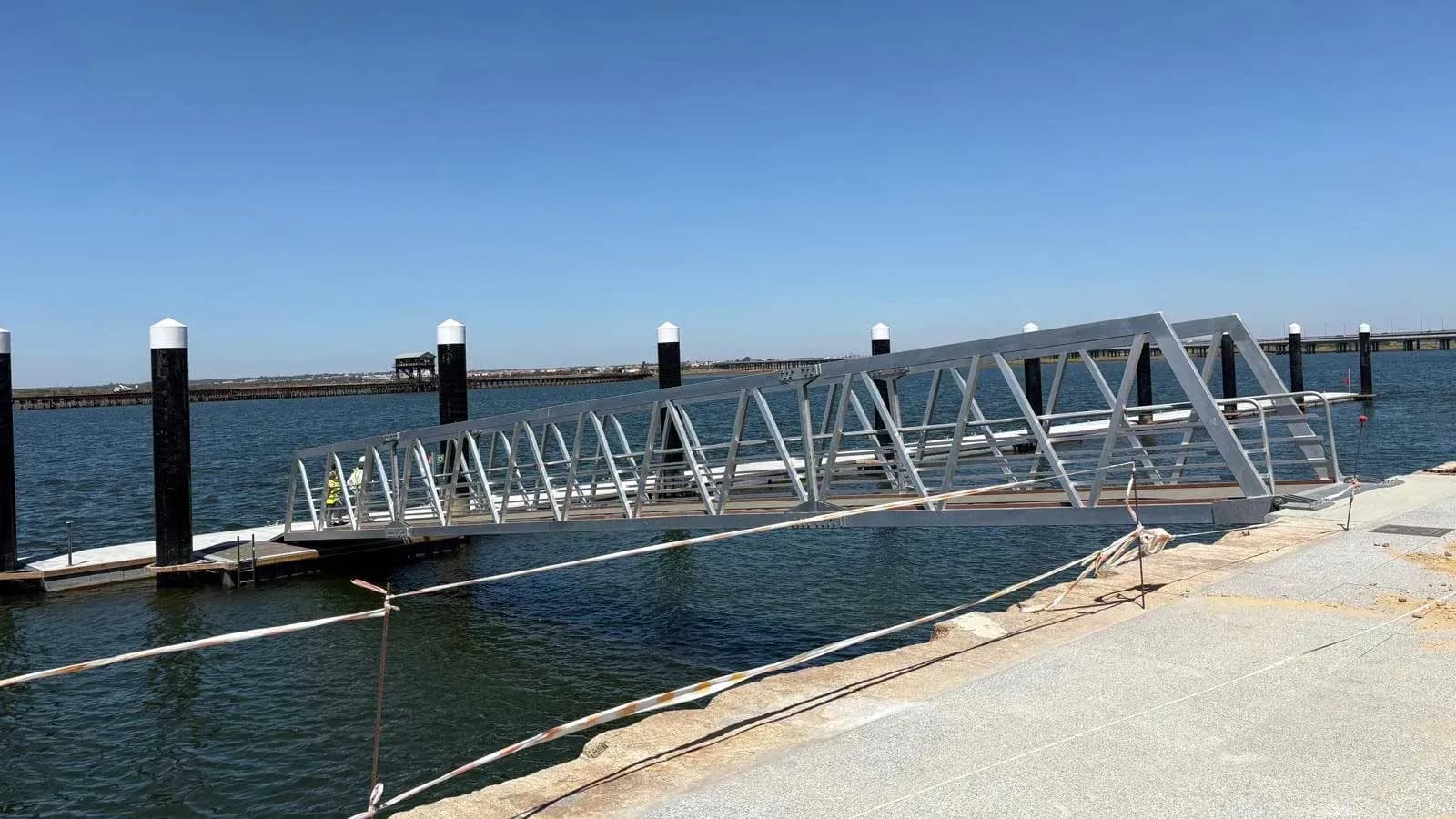 El Puerto de Huelva concluirá este mes las obras del nuevo pantalán pesquero
