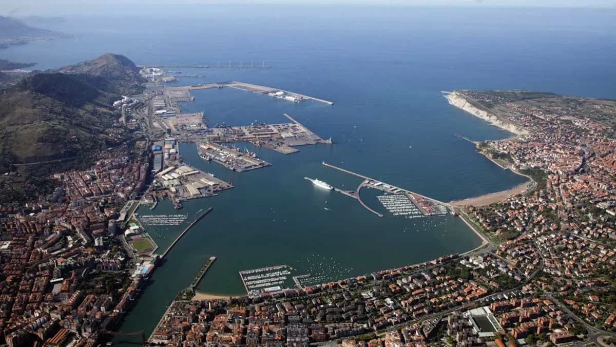 La Autoridad Portuaria de Bilbao y la Universidad del País Vasco renuevan el contrato para el seguimiento ambiental del entorno portuario