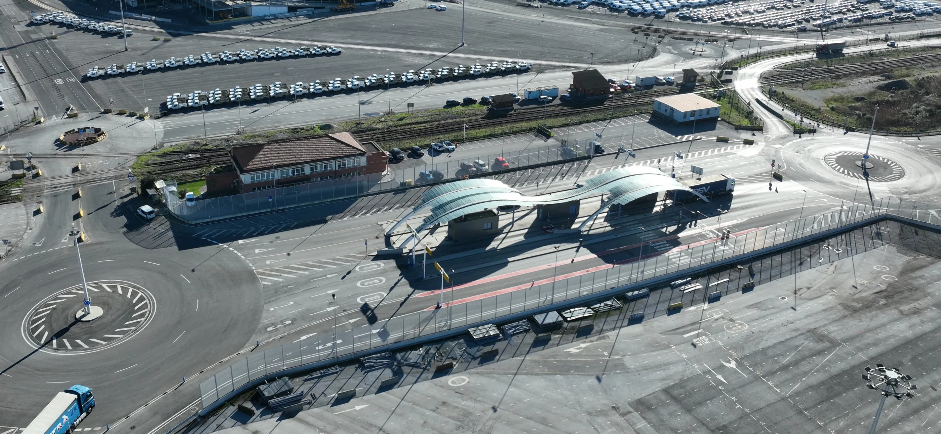 Nueve empresas concurren a la licitación para renovar el cerramiento perimetral entre Raos y el acceso ferroviario al Puerto de Santander