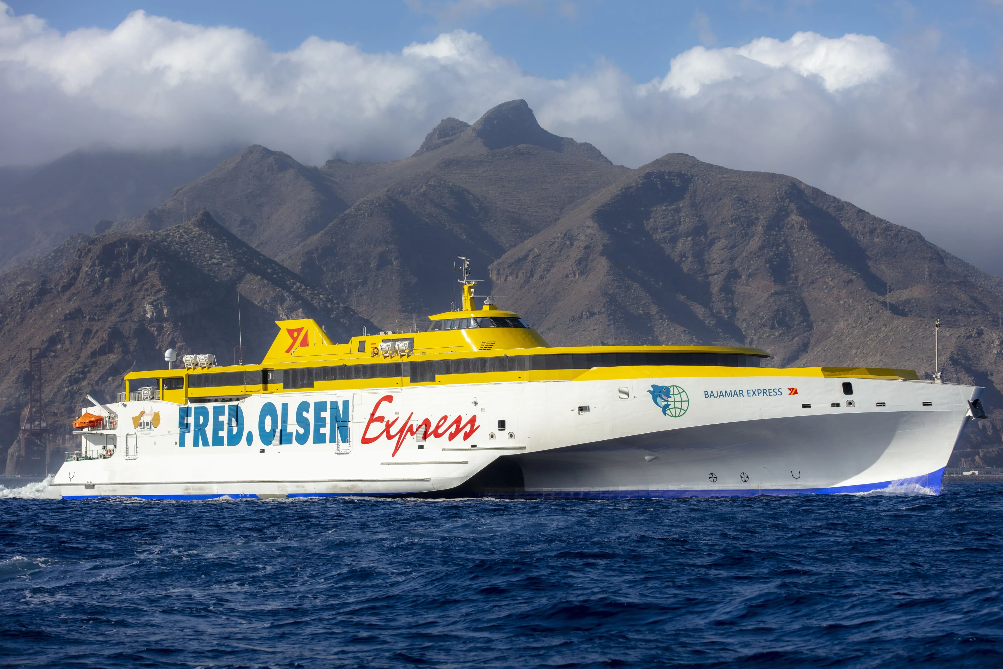 Fred. Olsen Express cumple 51 años