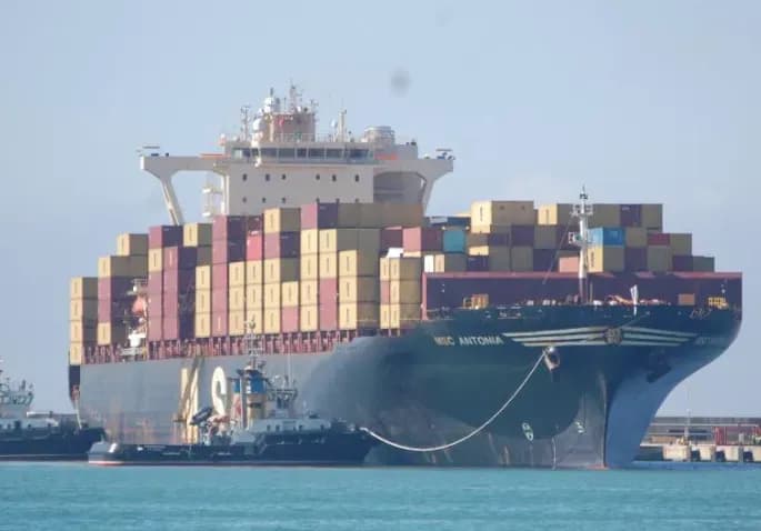Un buque de MSC atraviesa Bab el Mandeb por primera vez desde el inicio de la crisis del Mar Rojo