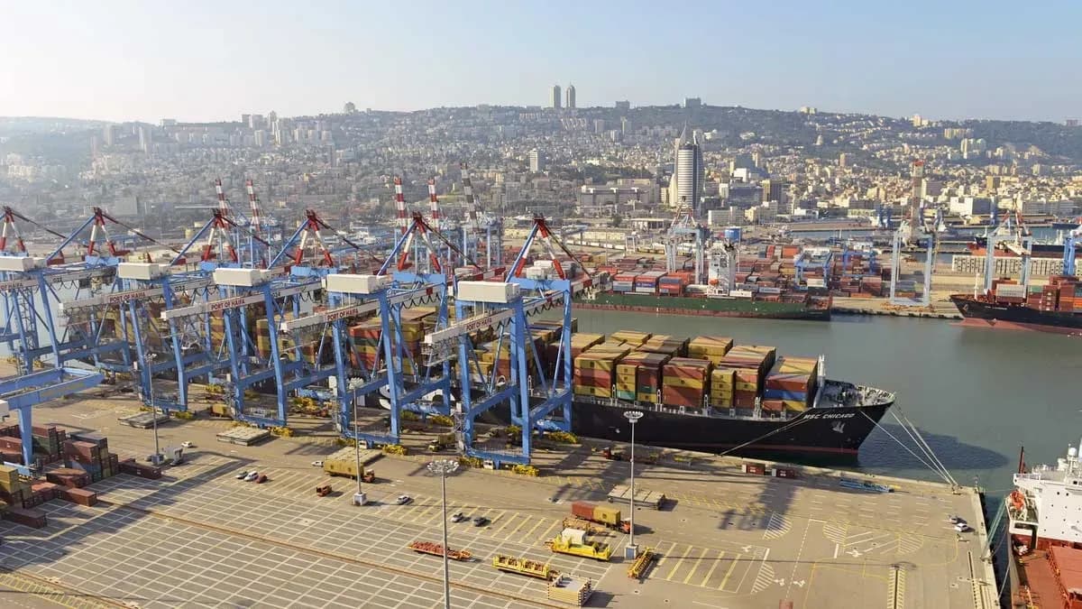 Maersk suspende temporalmente sus escalas en Haifa por el conflicto entre Israel e Irán