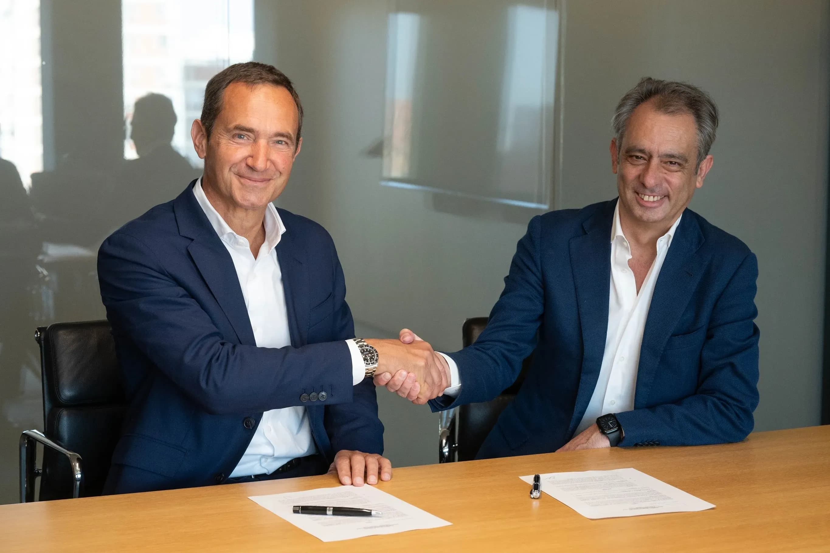 Naturgy y Moeve presentan el ‘Plan Multienergy’ con descuentos combinados en energía y movilidad
