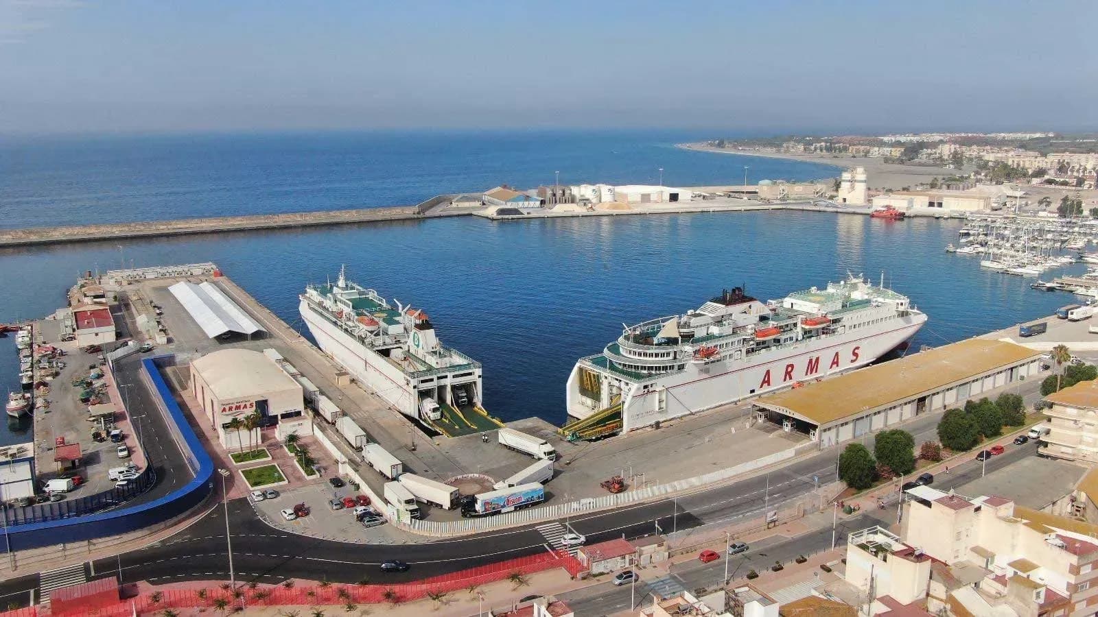 El Puerto de Motril prevé un aumento de pasajeros y vehículos durante la OPE 2025
