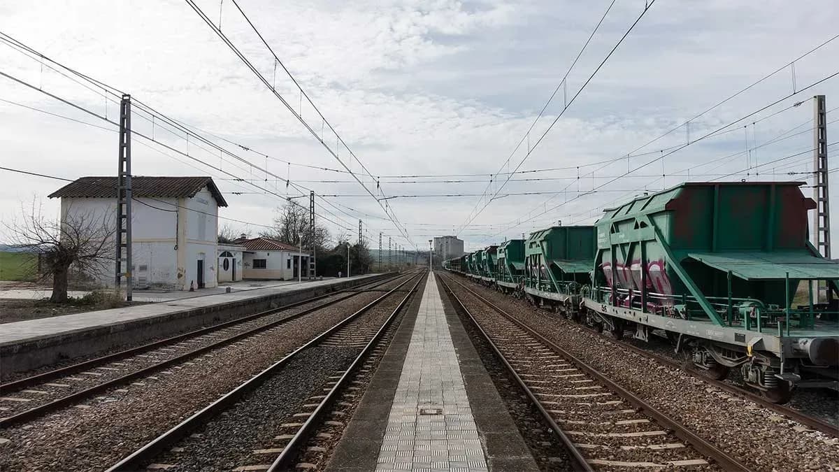 Transportes licita por 60,4 millones la renovación de la señalización de la línea Córdoba-Bobadilla