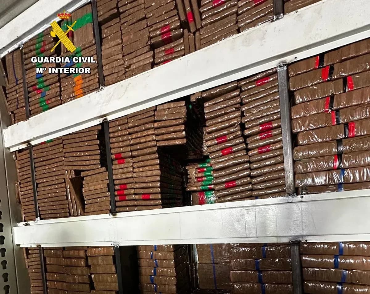 Interceptado un camión procedente de Tánger con más de 4,7 toneladas de hachís en el Puerto de Algeciras