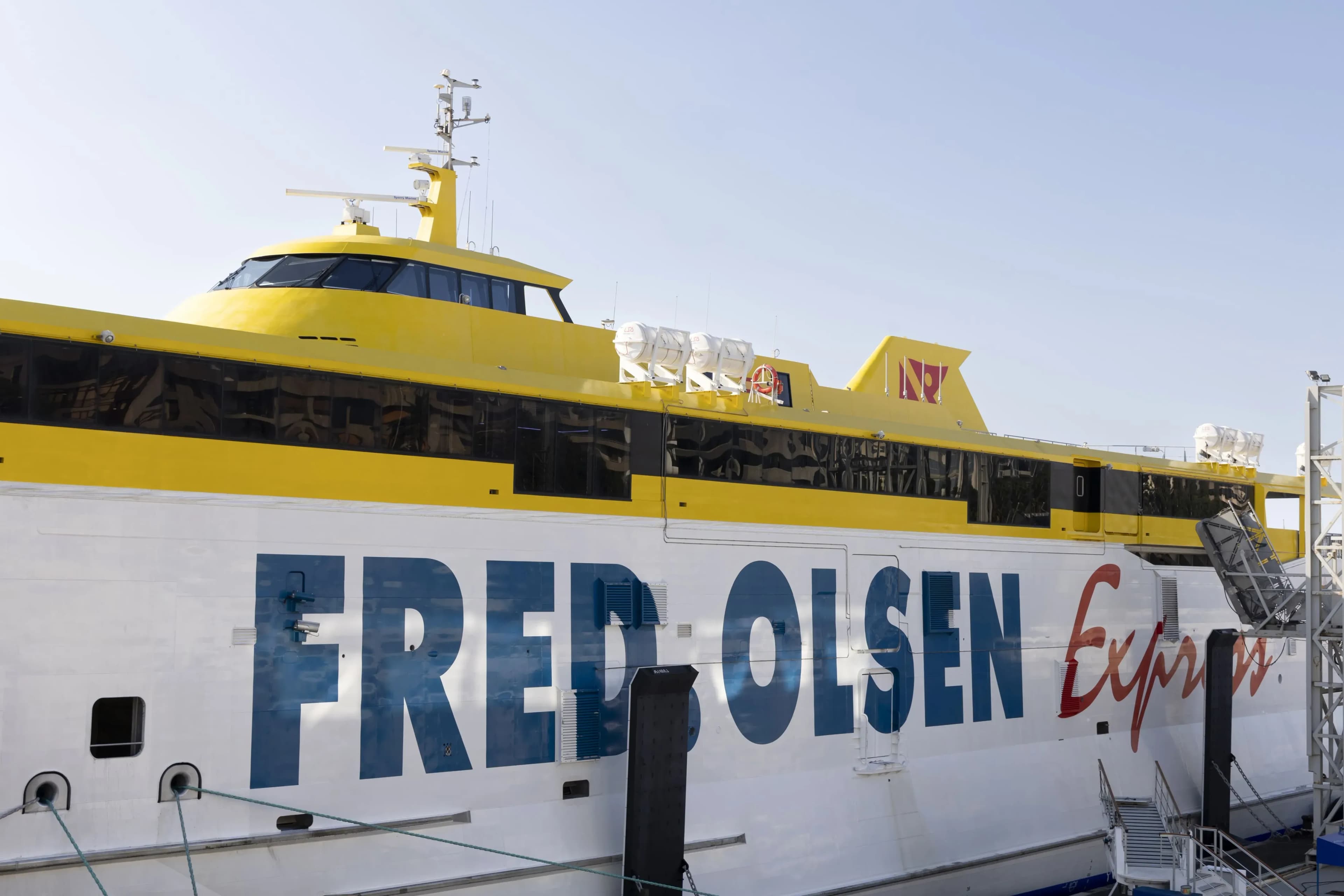 Fred. Olsen Express completa la instalación de sistemas de detección temprana en toda su flota