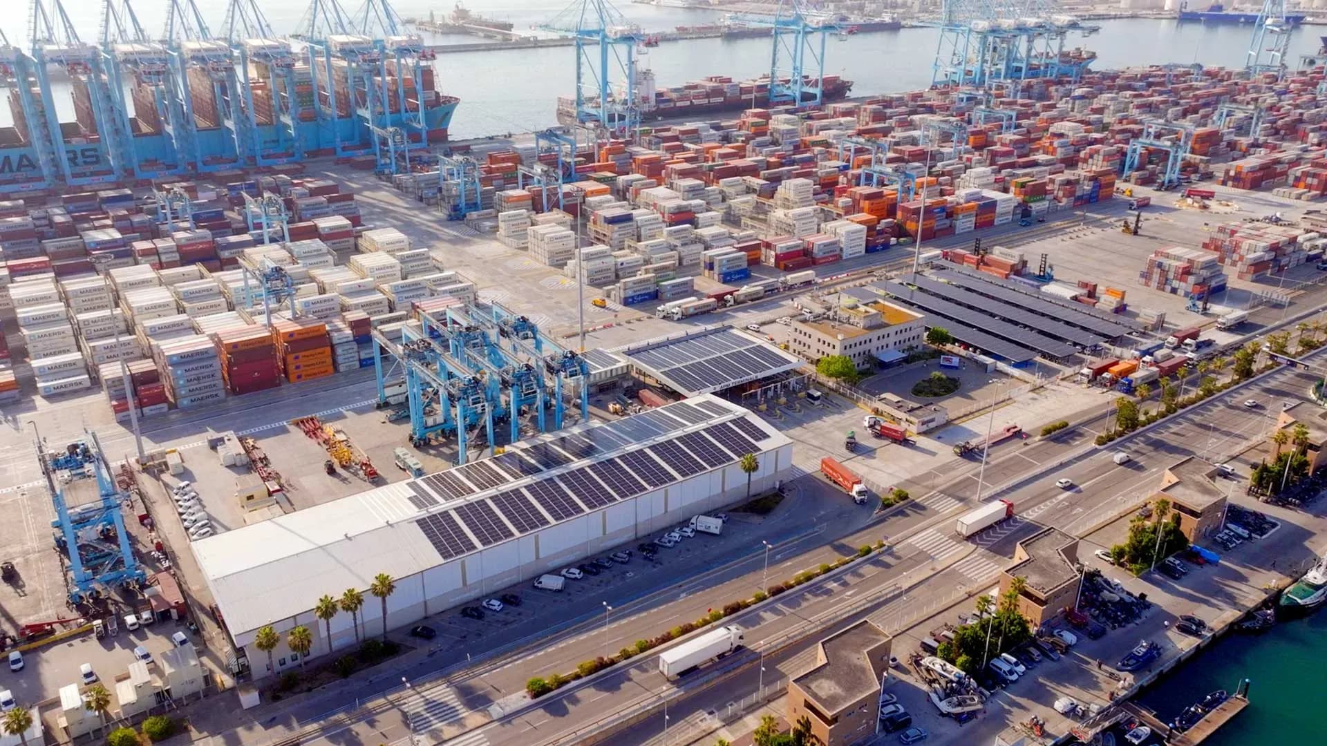 APM Terminals Algeciras incorpora 2.600 paneles solares en su apuesta por el autoabastecimiento energético