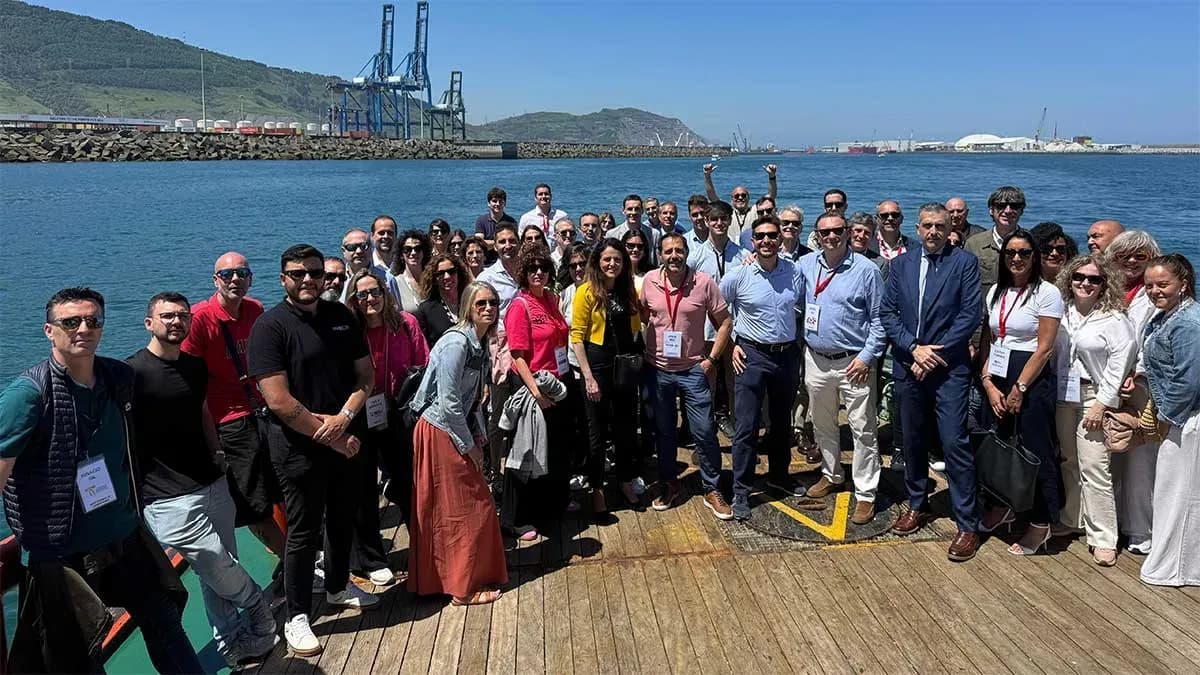 El clúster logístico ALIA visita el Puerto de Bilbao para explorar nuevas vías de colaboración intermodal y energética