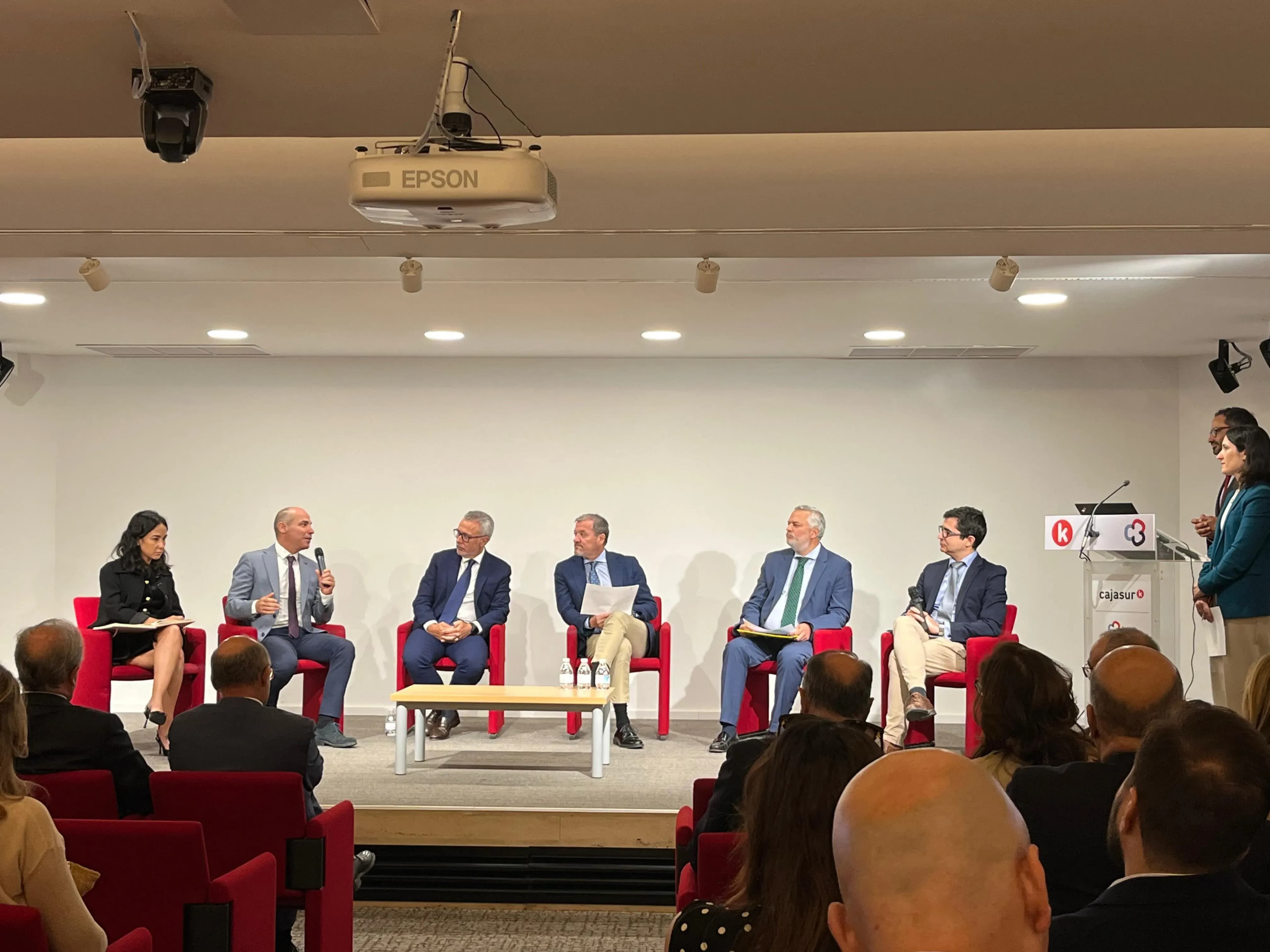 Córdoba y el Puerto de Málaga refuerzan su colaboración para potenciar la internacionalización empresarial