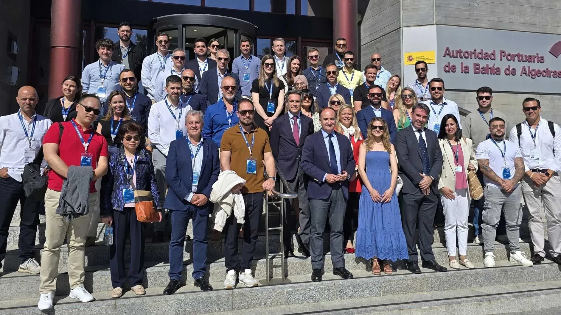 Clientes de TVS SCS en Andalucía se interesan por las operaciones del Puerto de Algeciras