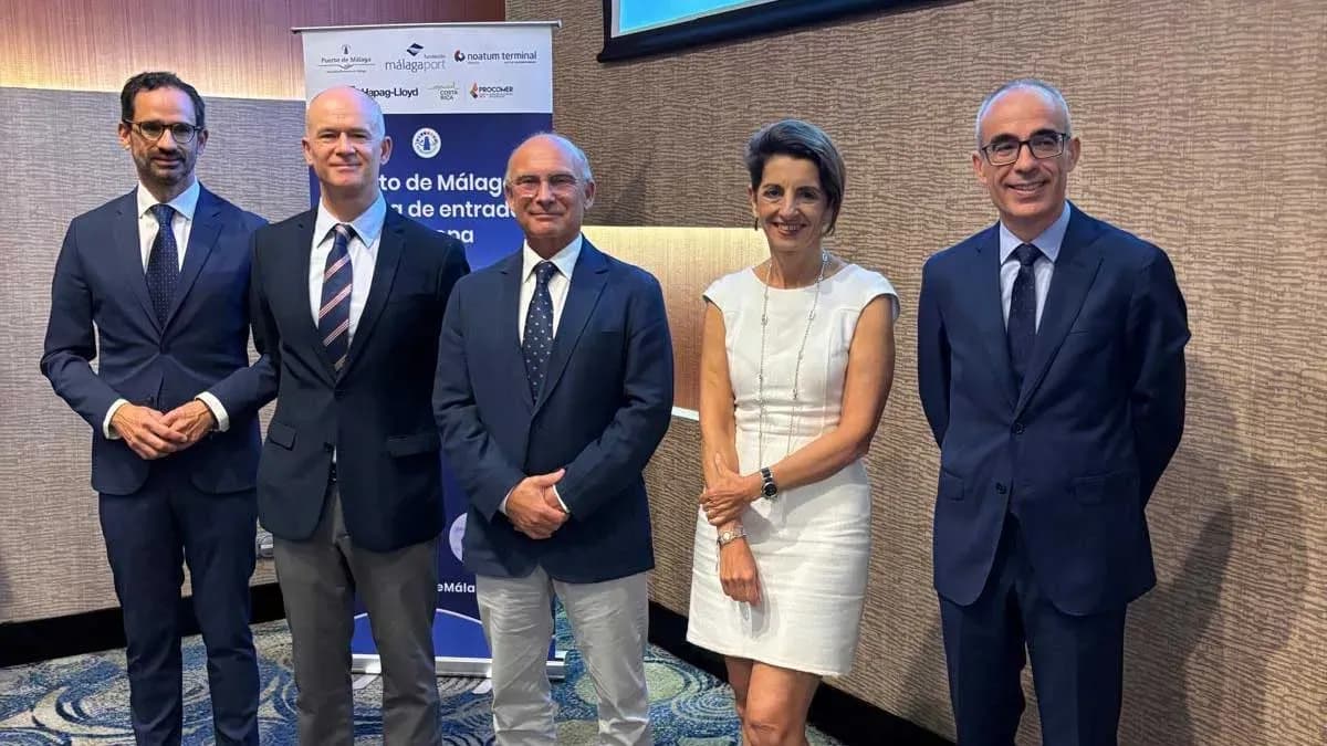 El Puerto de Málaga refuerza en Costa Rica sus vínculos con el sector exportador de fruta tropical