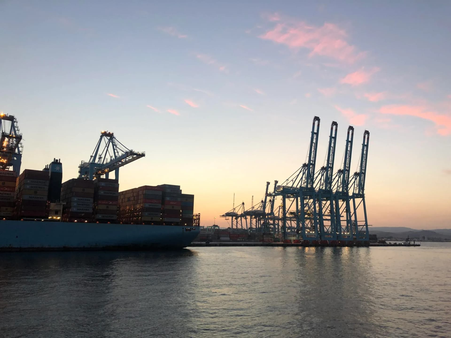 El apagón eléctrico en España paraliza las terminales de contenedores del puerto de Algeciras