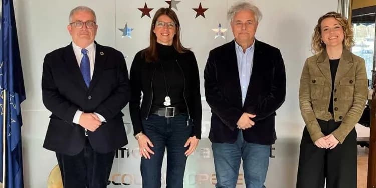 Escola Europea – Intermodal Transport y FETEIA impulsan la formación en digitalización para transitarios