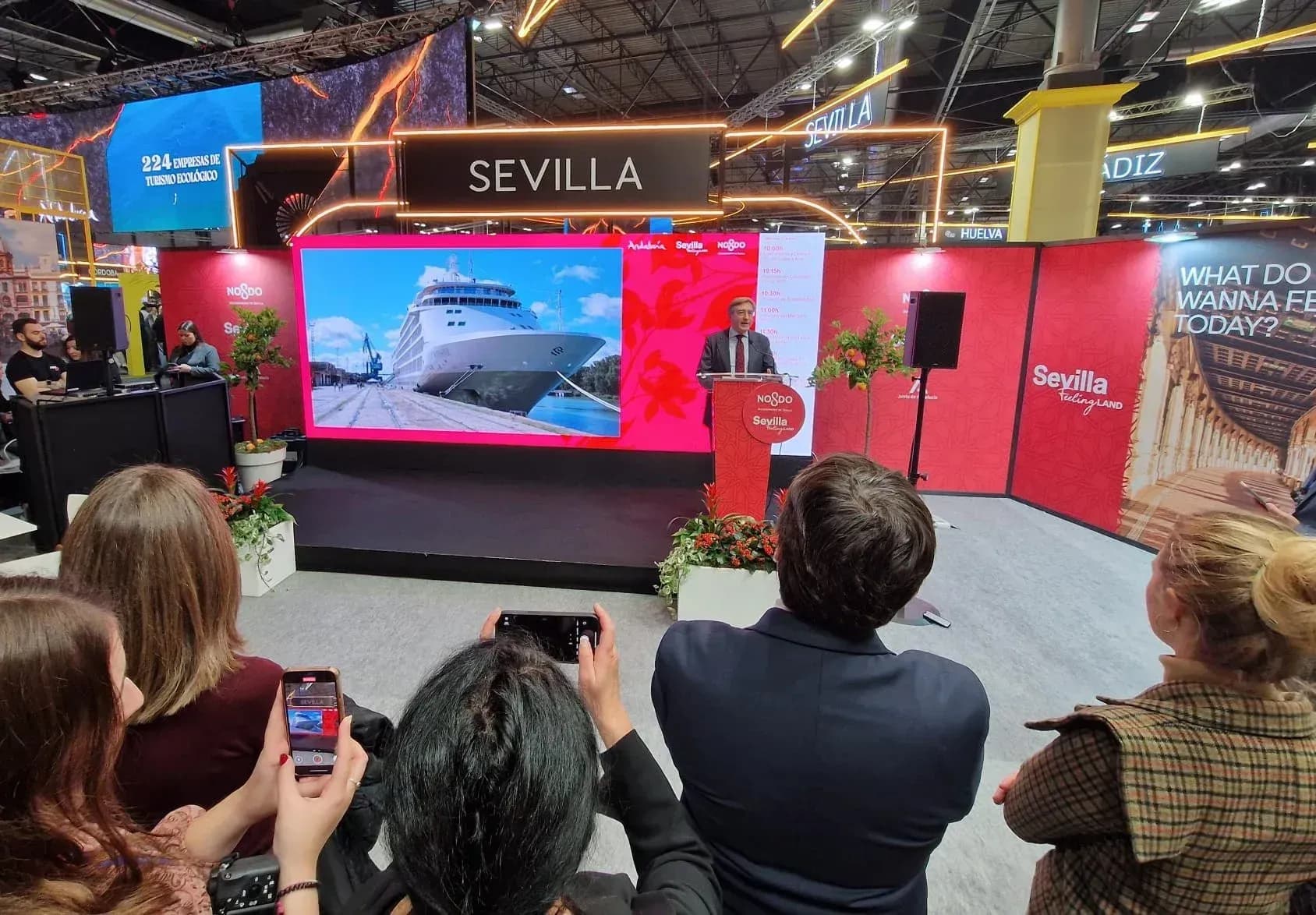 Sevilla refuerza su oferta turística con nuevas visitas al puerto y un programa de cruceros para 2025