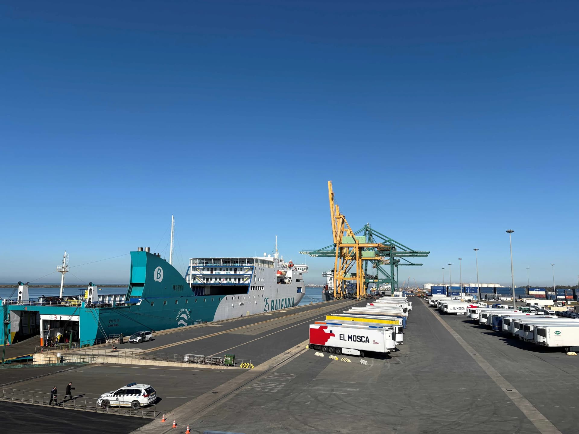 El Puerto de Huelva advierte sobre la competencia de Marruecos y la necesidad de seguridad jurídica a las empresas