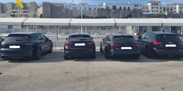 La Guardia Civil recupera en Tarifa 93 vehículos robados con destino a Marruecos durante 2024