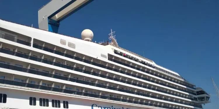 Continúa la tensión por la posible retirada de contratos de Carnival en el astillero de Cádiz