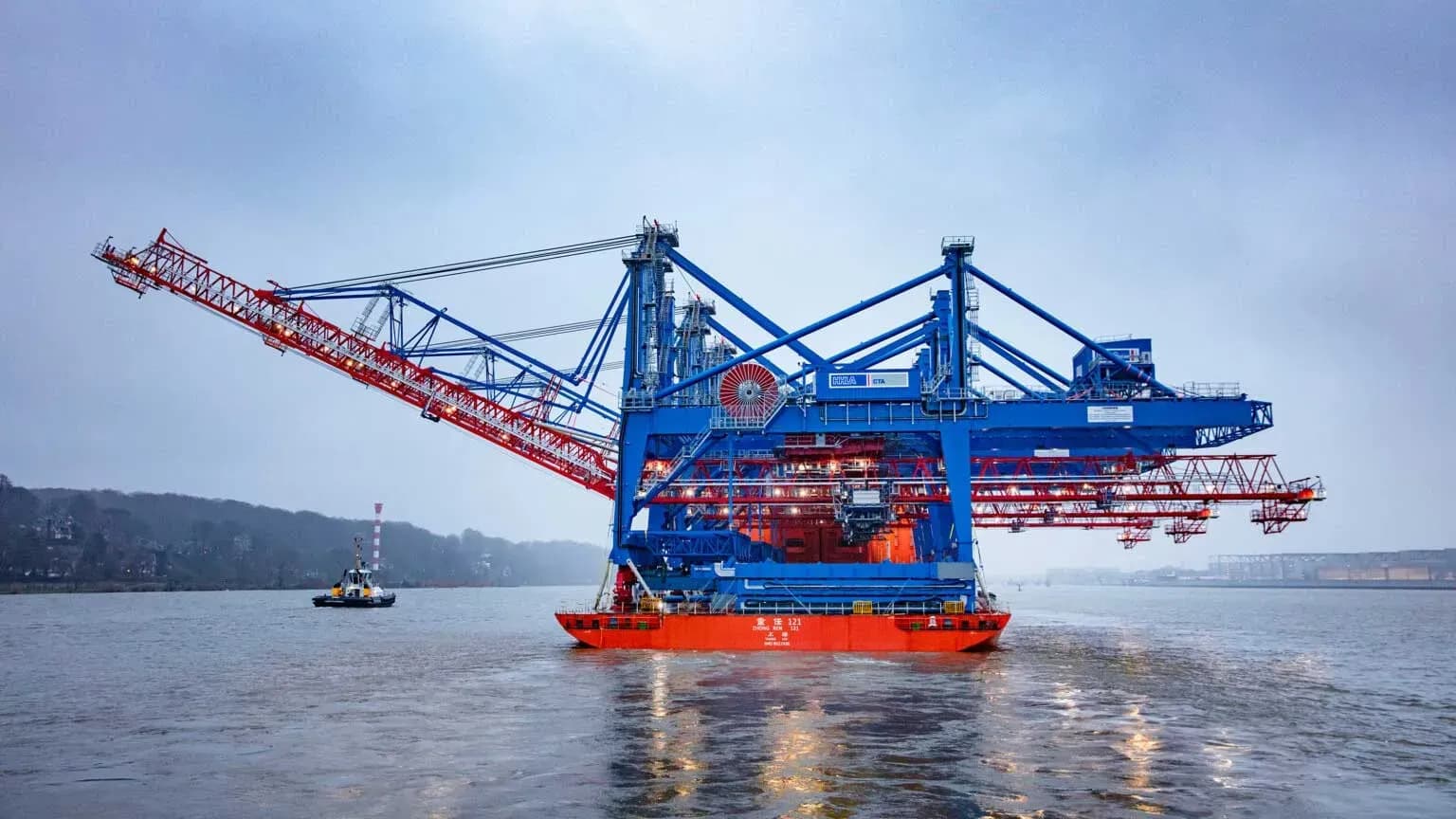 El Puerto de Hamburgo incorpora sus primeras grúas portacontenedores controladas de forma remota