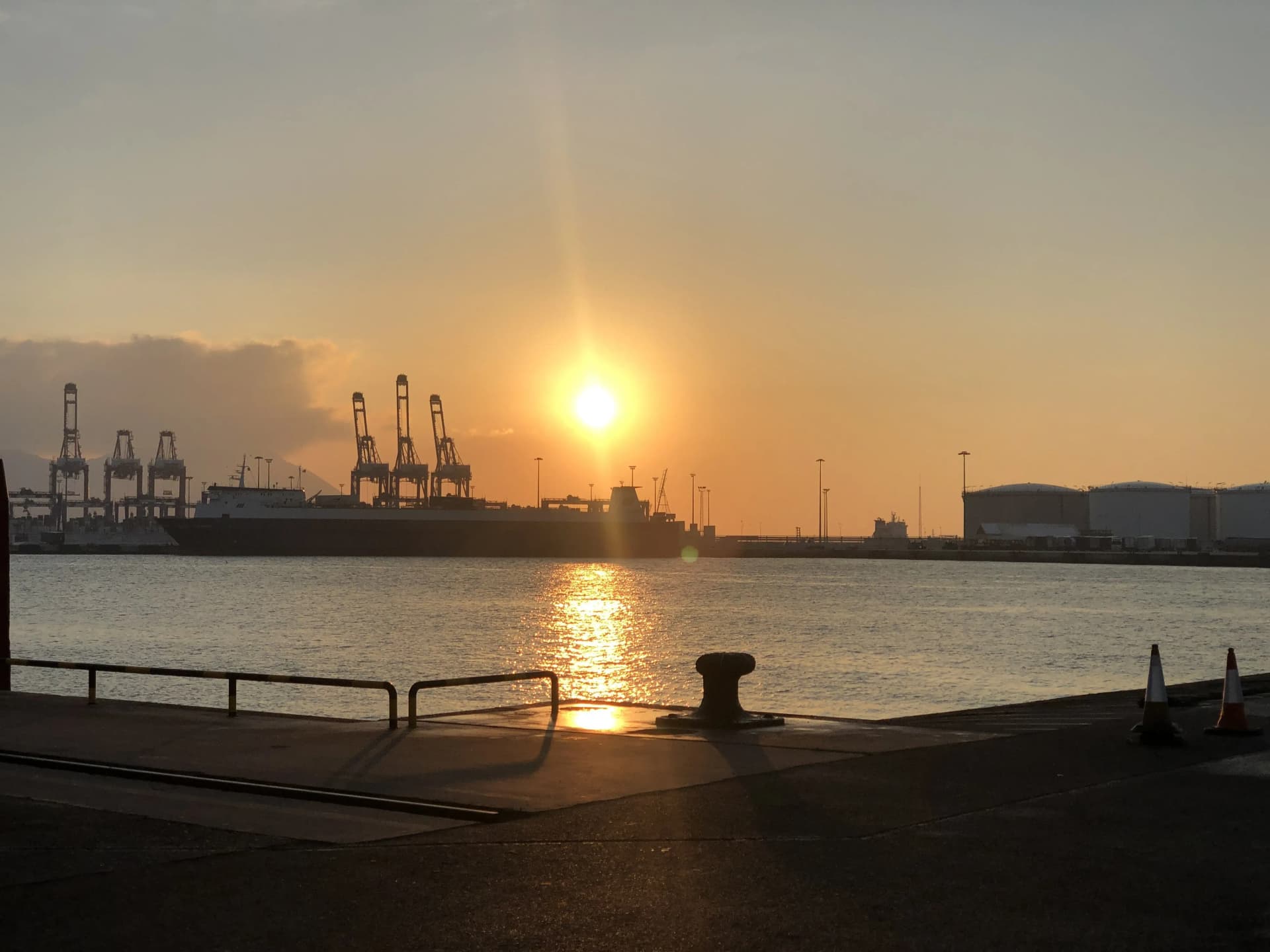 La crisis no puede con el Puerto de Algeciras, que ya supera los 80 millones de toneladas de mercancías