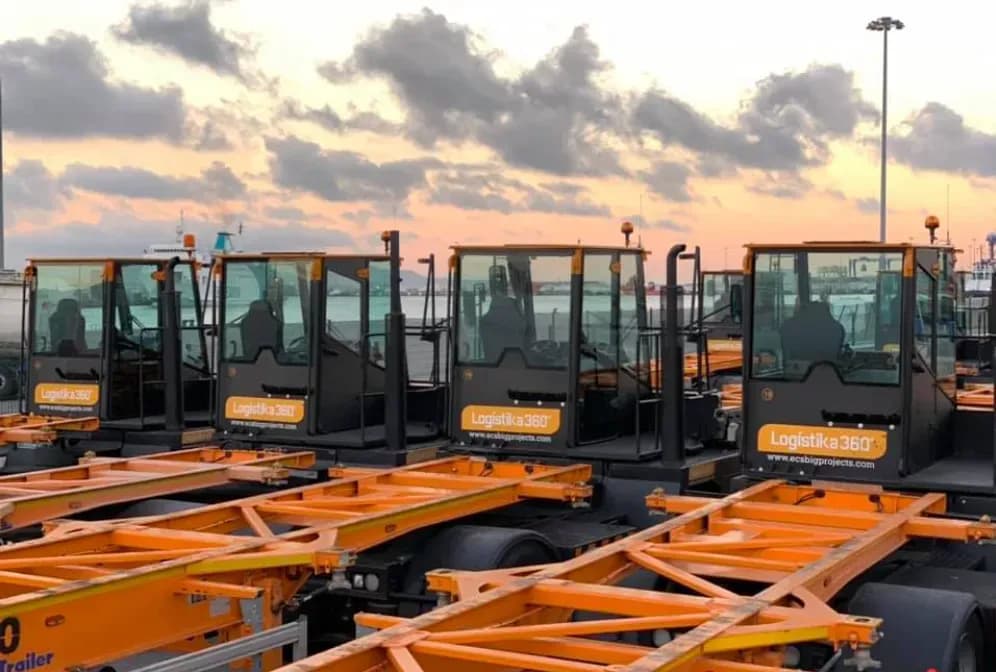 Logístika 360, operador de isotanques y contenedores cisternas Van den Bosch en el Sur del país