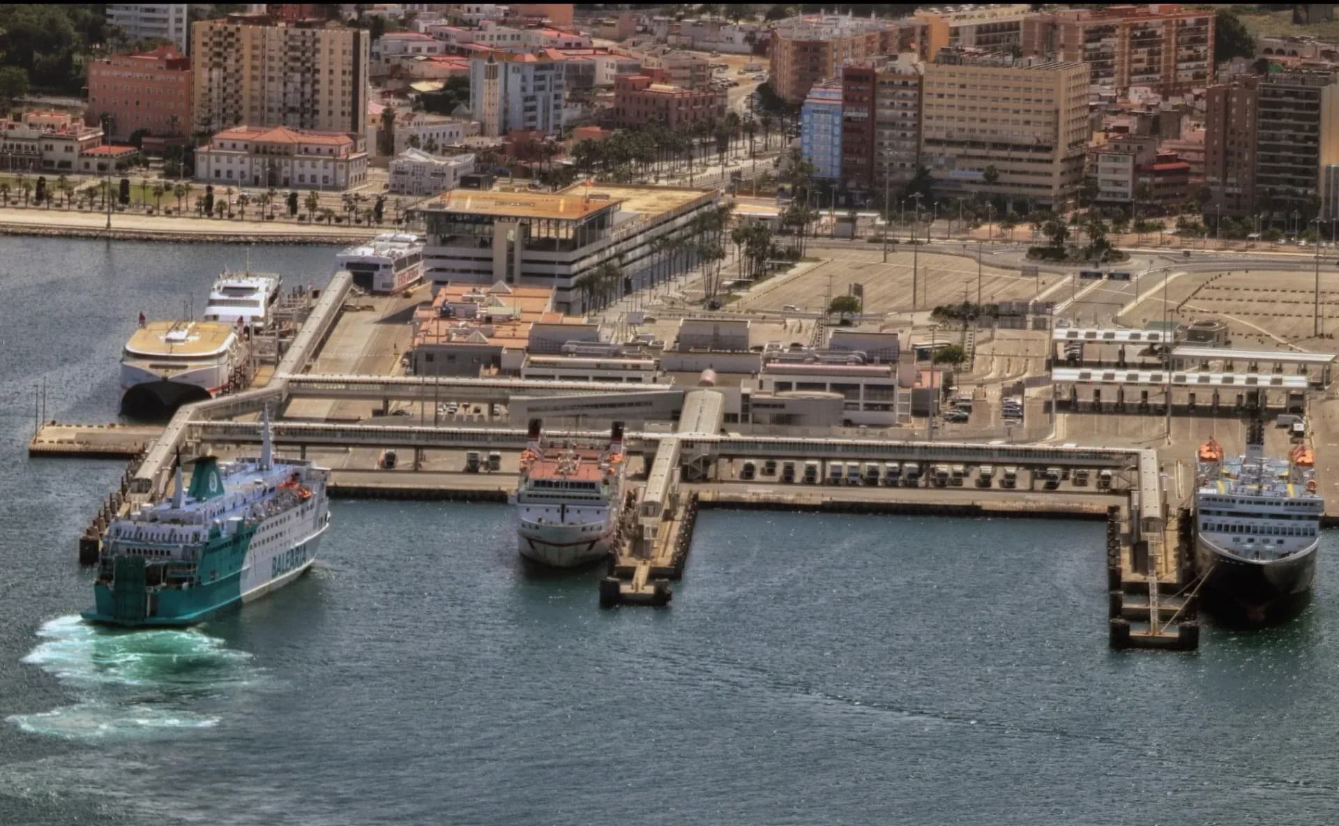 Algeciras reduce sus tráficos un 4´8% hasta mayo