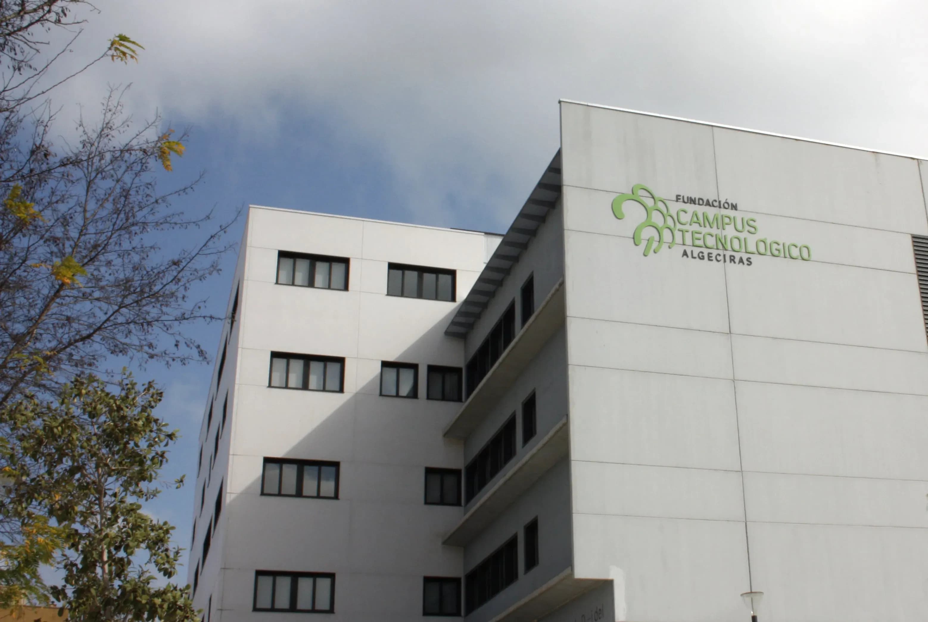 La Fundación Campus Tecnológico ayudará a modernizar las pymes y mejorar su competitividad en el mercado online