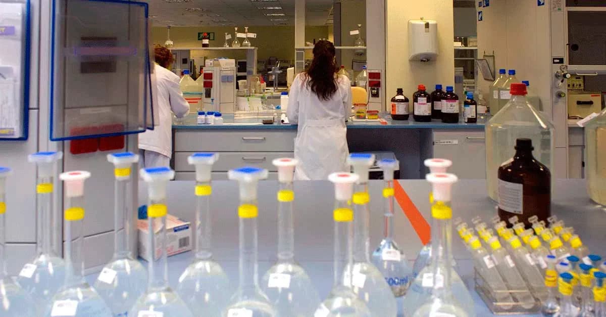 Grupo Alonso aporta contenedores a los principales centros de investigación para combatir el Covid-19