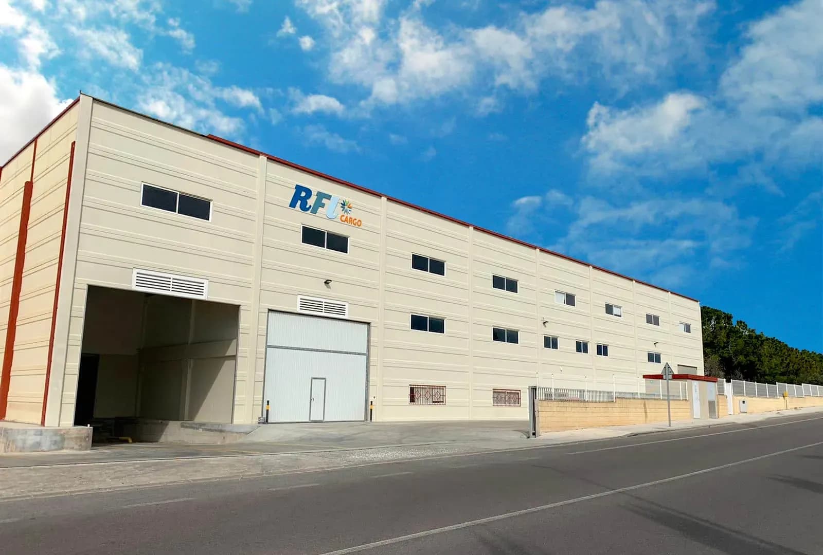 RFL Cargo, de Grupo Alonso, estrena instalaciones en la Pobla de Vallbona