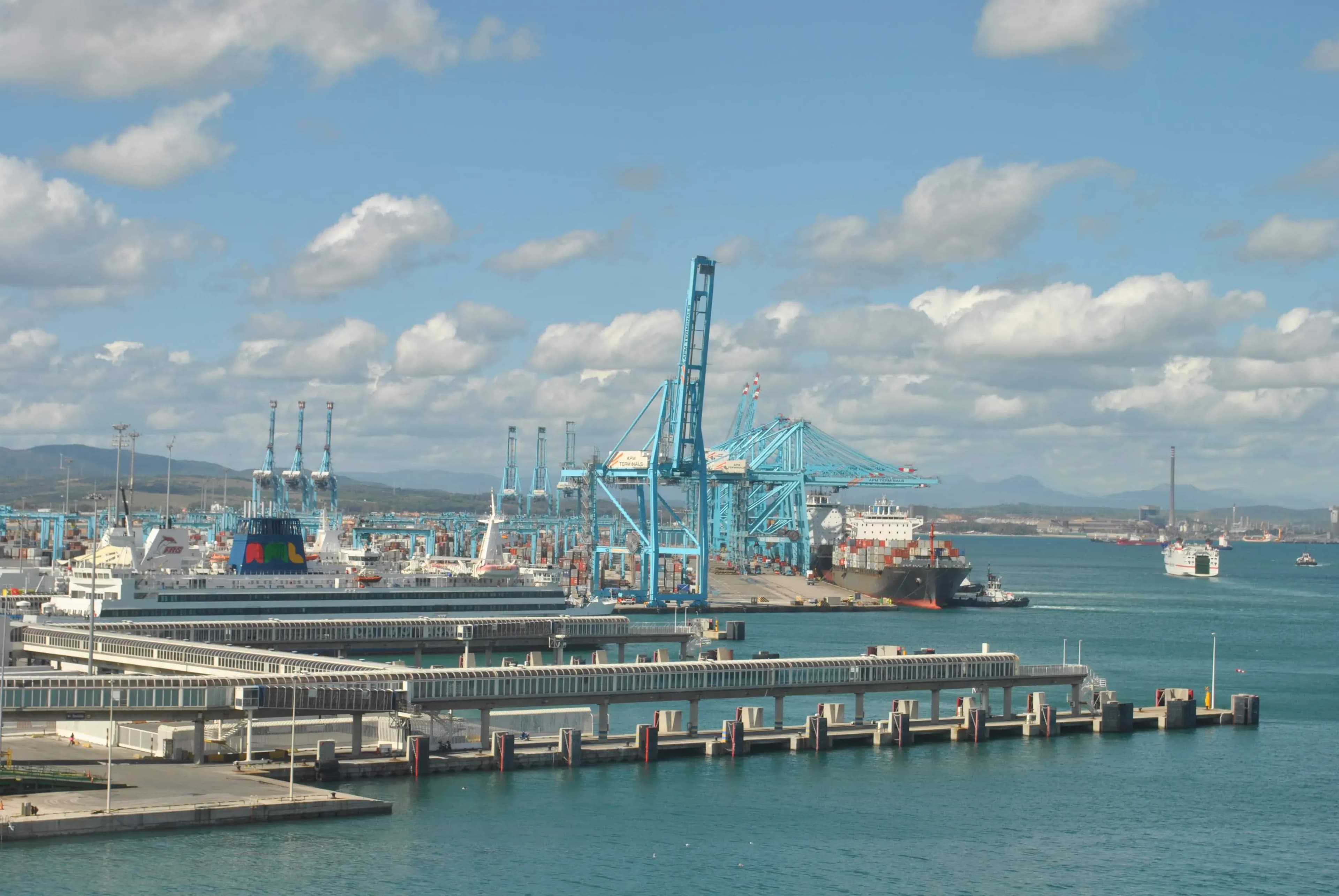 The APBA calls for bids for the repair of the public area of the Juan Carlos I Pier