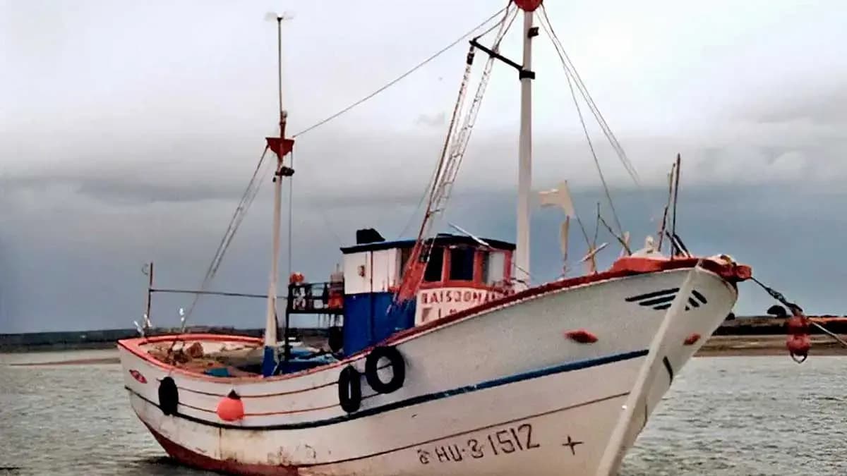 La Capitanía Marítima de Huelva investiga las causas del hundimiento del pesquero «Raisjoman»