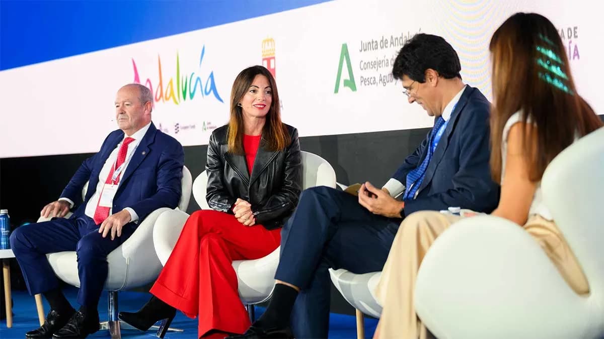 El Puerto de Almería iniciará en enero la urbanización de 6.000 metros cuadrados en el Muelle de Levante
