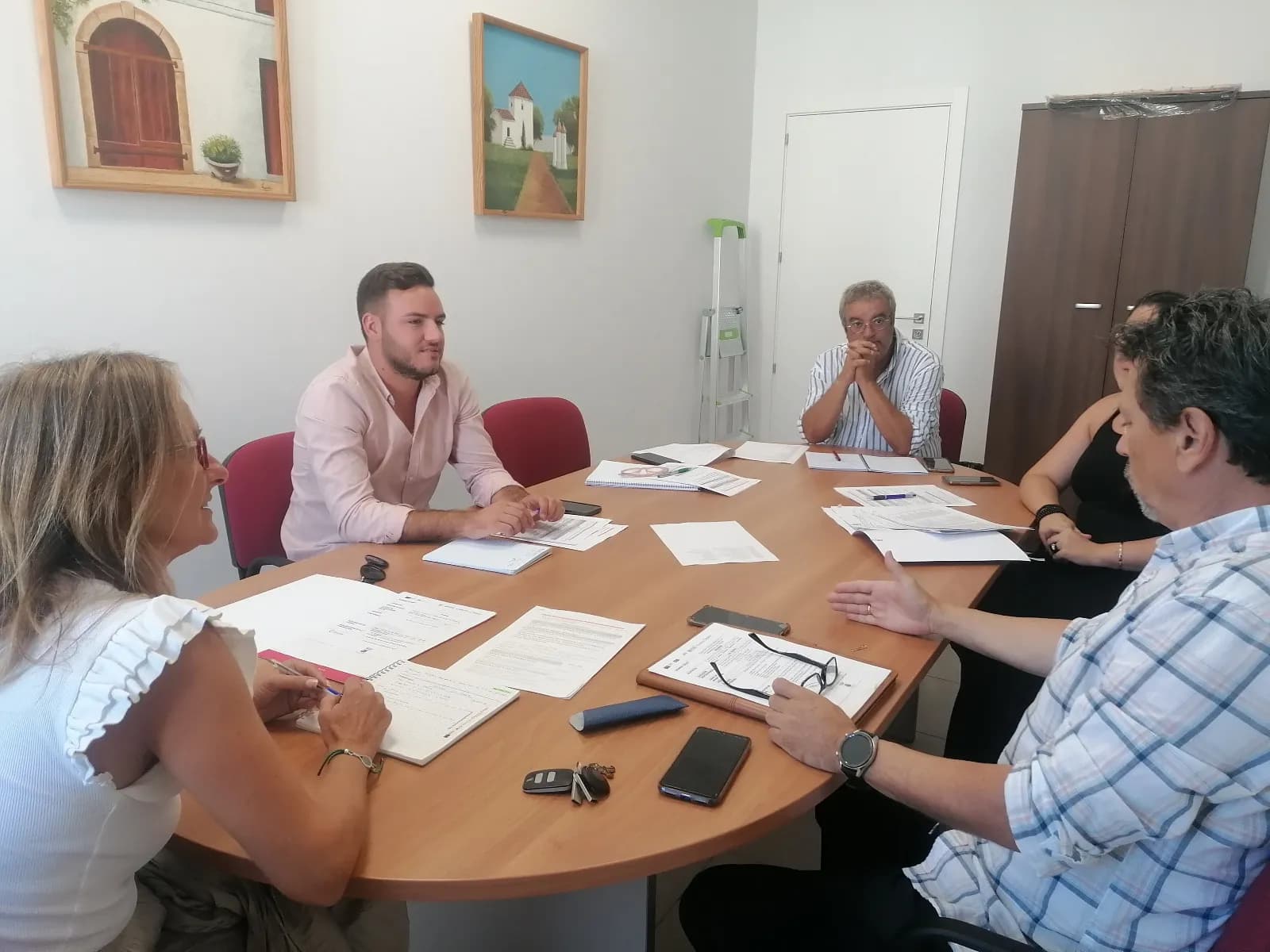La Cámara de Comercio y el Ayuntamiento de San Roque planifican un curso gratuito para jóvenes