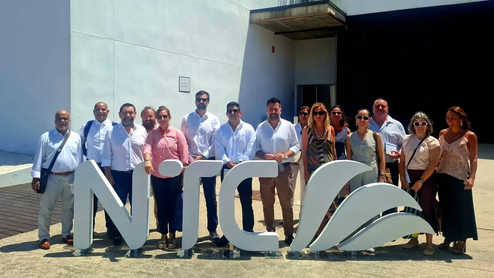 La Zona Franca de Cádiz acerca su ecosistema azul a representantes de la delegación colombiana de Santa Marta