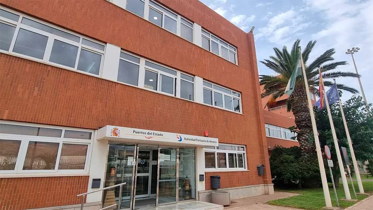 La Autoridad Portuaria de Almería avanza en la integración Puerto-Ciudad con el traslado temporal de su sede institucional