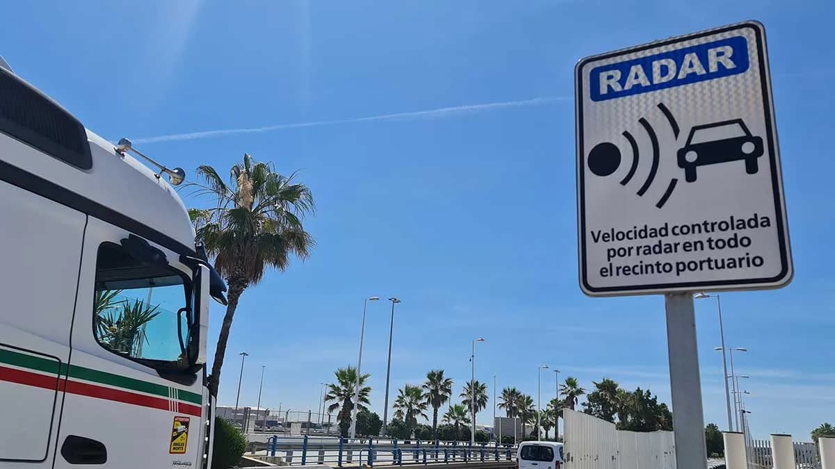 La APBA invierte 477.325 euros en la instalación de nuevos radares de control de velocidad en el recinto portuario