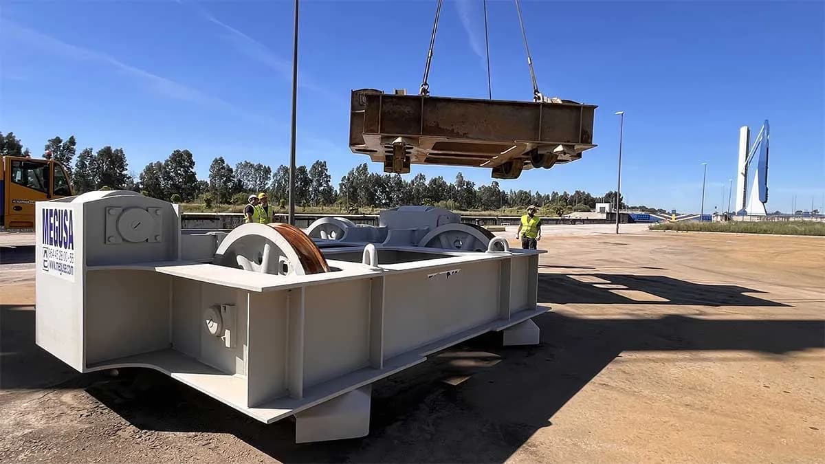 Finalizan los trabajos de renovación en la esclusa Puerta del Mar de Sevilla