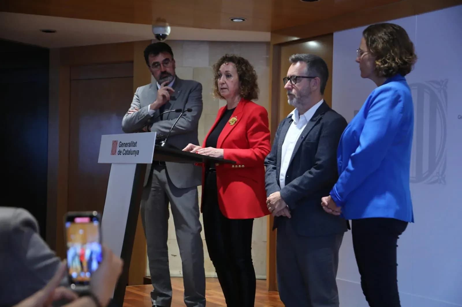 Cataluña crea una mesa de coordinación para sus puertos