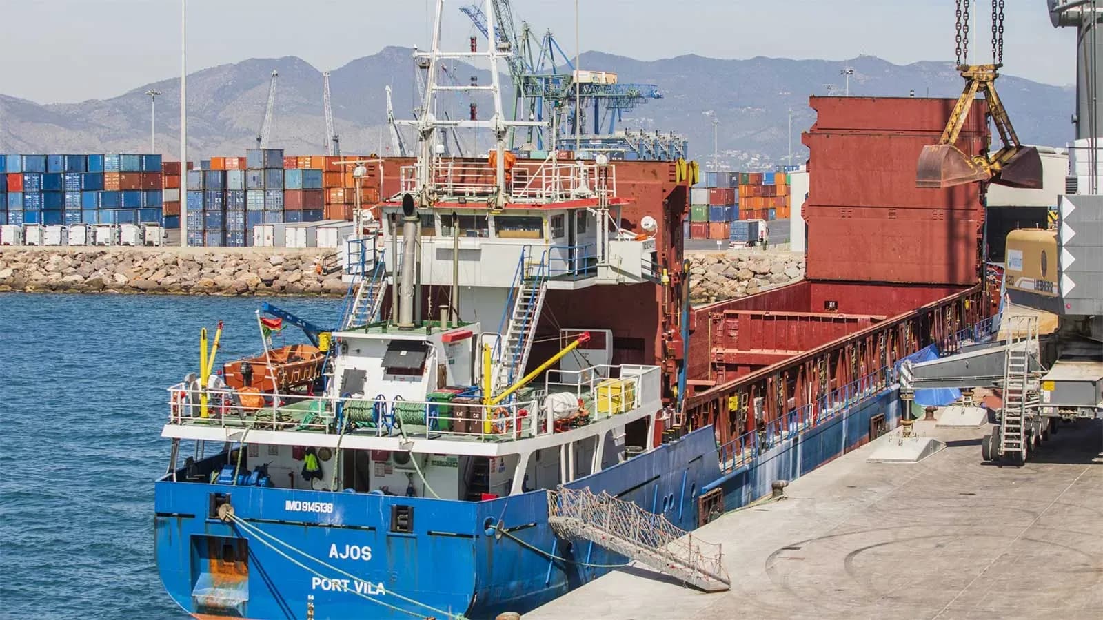 El Puerto de Castellón crece un 20% en mayo, seis veces por encima de la media del sistema portuario español