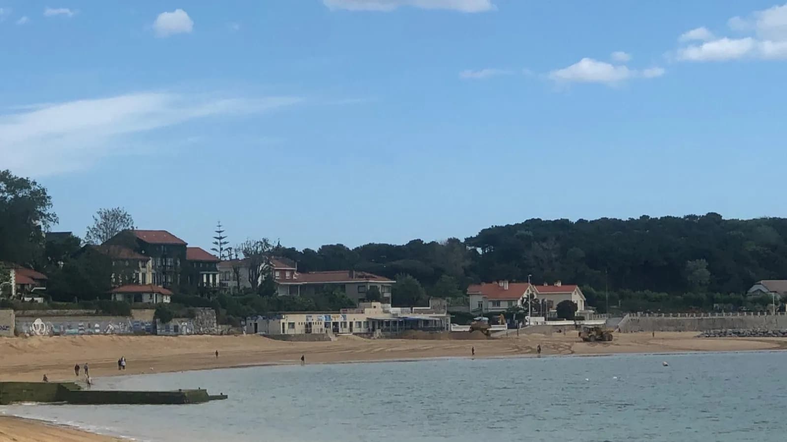 Nueva licitación para trasvase de arena en la playa del Rinconcillo por parte de la APBA