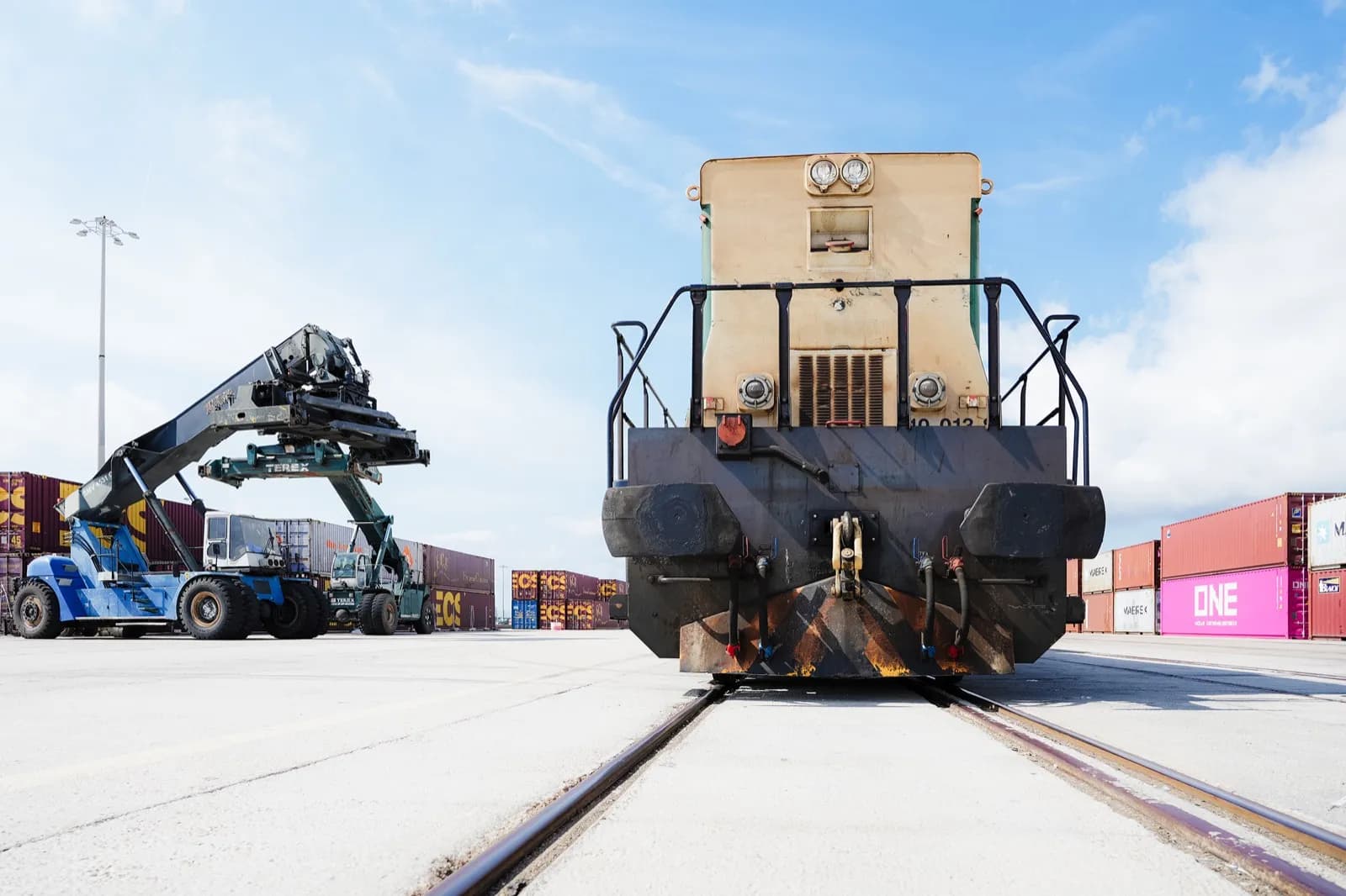 La Terminal Intermodal de La Boella registra un movimiento récord de más de 800 TEUs en una semana
