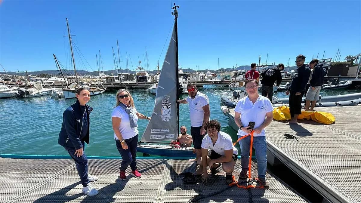 El velero autónomo de la Universidad de Cádiz obtiene la segunda posición en la Micro Ruta de la Sal celebrada en Ibiza