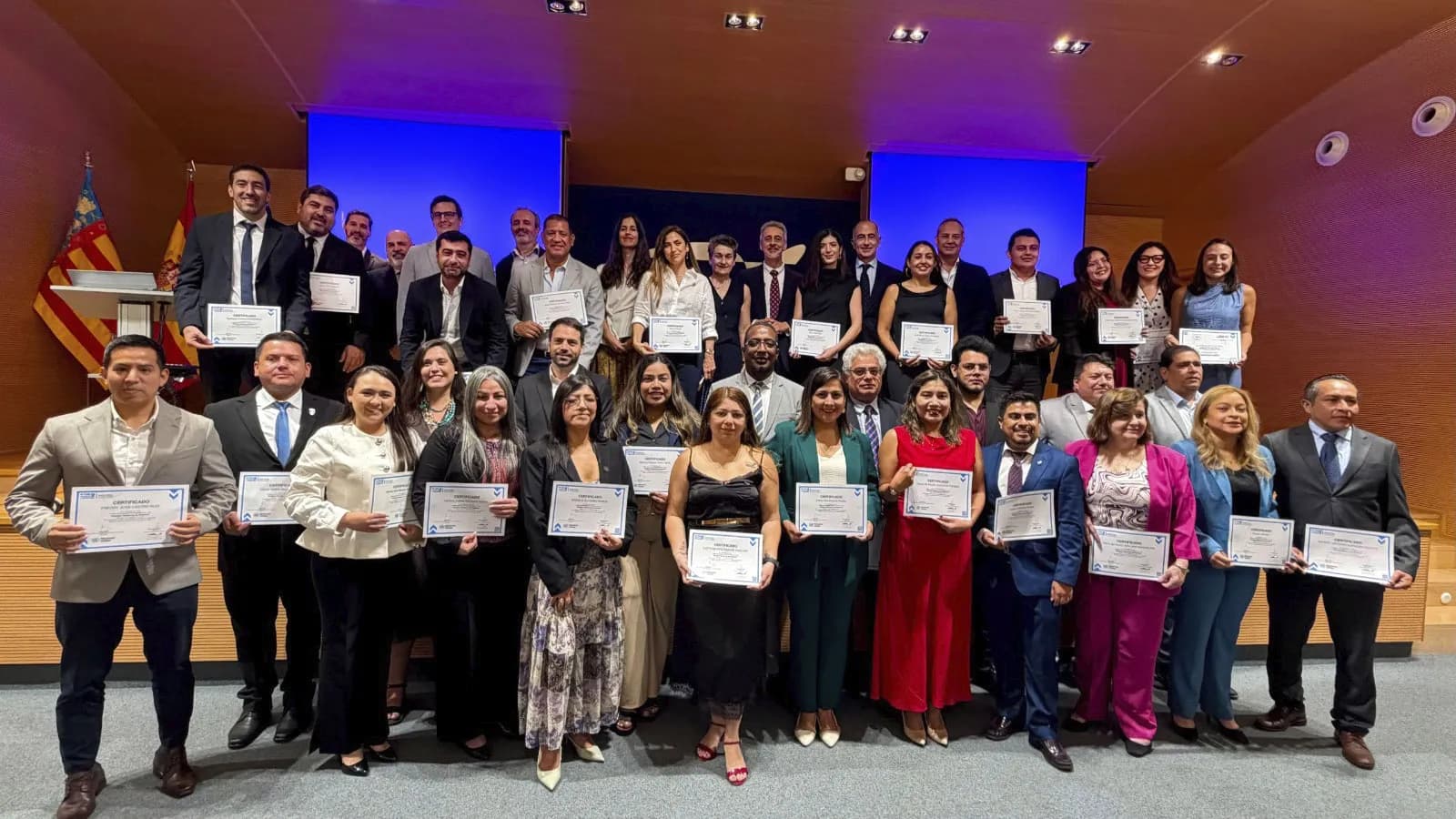 Valencia acoge a 33 profesionales latinoamericanos en un curso sobre gestión portuaria