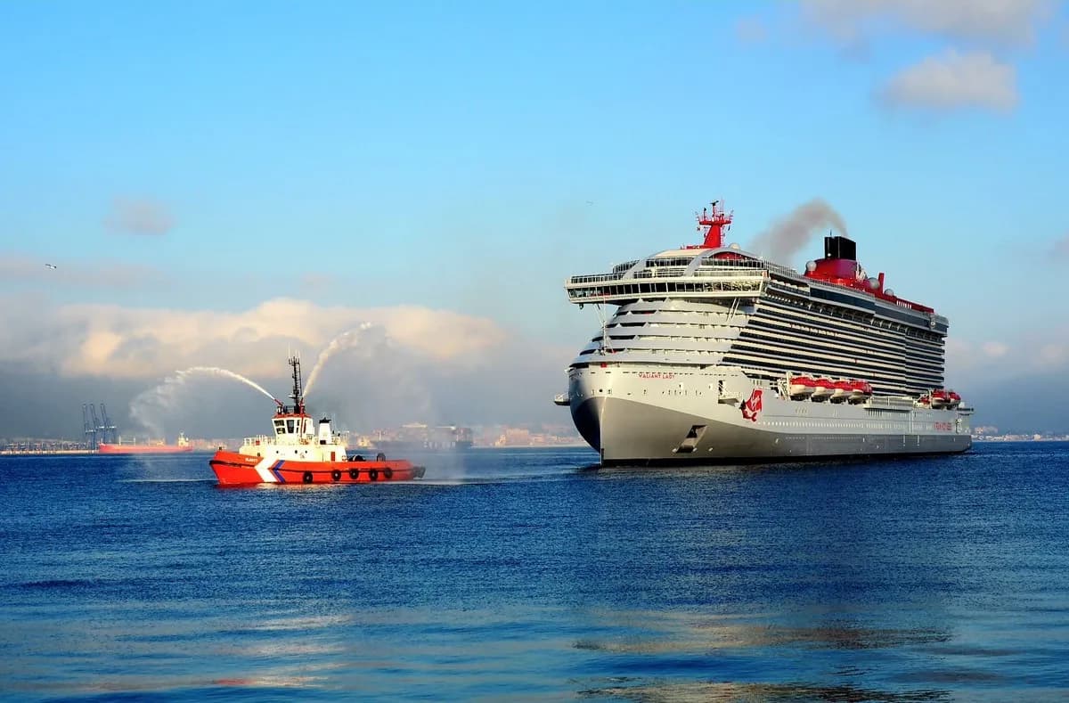 Gibraltar recibe la primera escala inaugural del crucero ‘Valiant Lady’