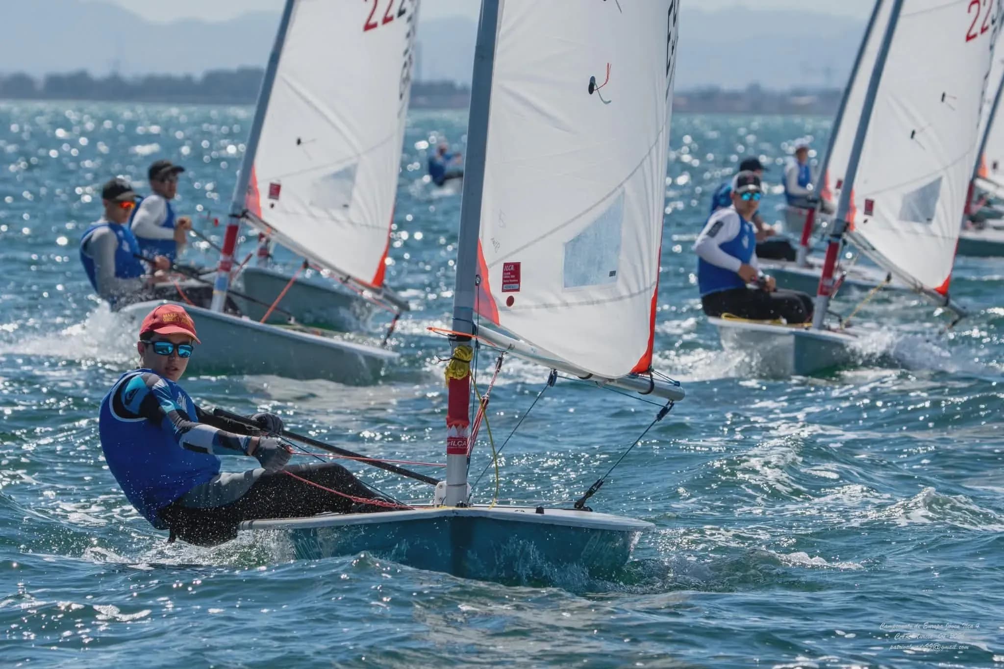 Miguel Jiménez brilla en el Europeo de ILCA 4 en su debut internacional